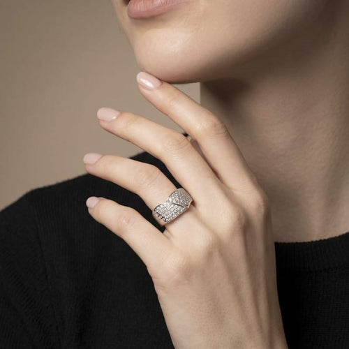 Bague 58 Bague en or gris 750 et diamants 58 Facettes 61E00491