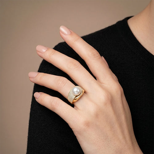 Bague 49 Bague perle d'Australie en or rose et diamants 58 Facettes 61400023