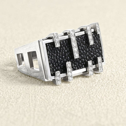 Bague 53 Tom Gerard - Bague en or gris 18 carats, galuchat et diamants 58 Facettes 61E00220