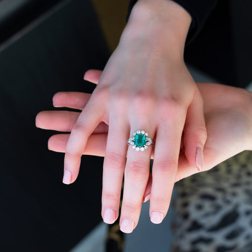 Bague 54 Bague - Émeraude de Colombie et diamants en or gris 58 Facettes 61300039