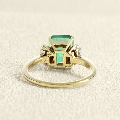 Bague 51 Bague - Émeraude et diamants en or jaune 58 Facettes 61300066
