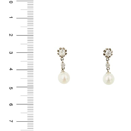 Boucles d'oreilles Boucles d’oreilles pendantes Art déco en or blanc 18 ct, perles et diamants 58 Facettes 23571