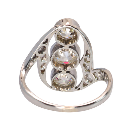 Bague 54 Bague Belle Époque trois diamants en or blanc 18K 58 Facettes 25351-0042