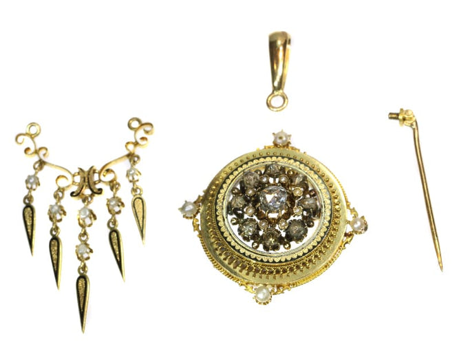 Pendentif Broche-pendentif victorien en or jaune 18K, diamants et perles 58 Facettes 17086-0044