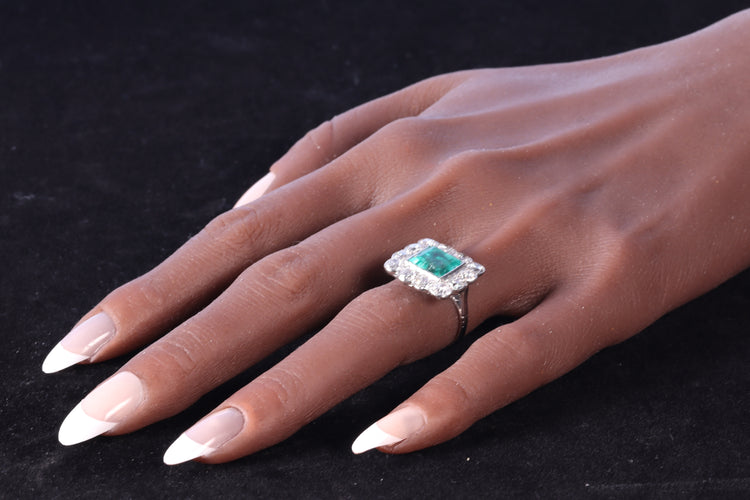 Bague 52 Art déco - Bague géométrique en platine, émeraude et diamants 58 Facettes 24110-0131