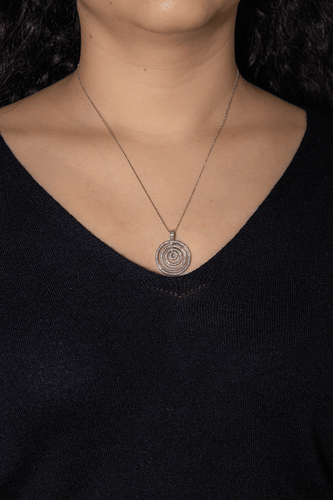 Collier Collier pendentif en or blanc 18 carats serti de diamants 58 Facettes 4673465RV