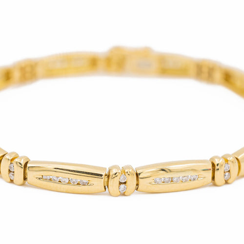 Bracelet Bracelet en or jaune et diamants 58 Facettes 2314034CN