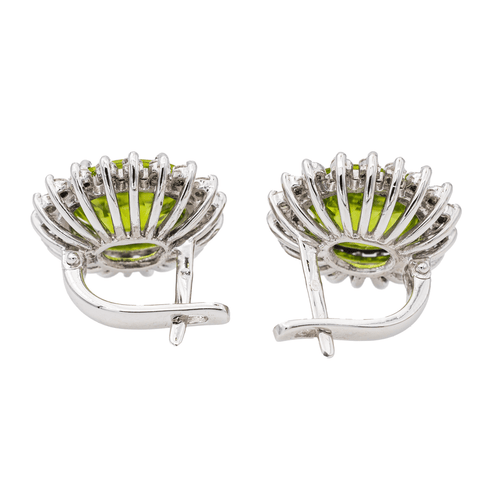 Boucles d'oreilles Boucles d’oreilles en or blanc 18 carats avec péridots et diamants 58 Facettes 3013258CN