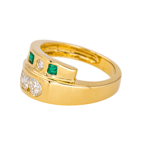 Bague 51.5 Bague en or jaune 18 carats sertie de diamants et d’émeraudes 58 Facettes 4553195CN