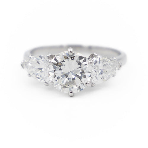 Bague 52 Bague trilogie en platine 950 sertie de diamants 58 Facettes 2241099CN
