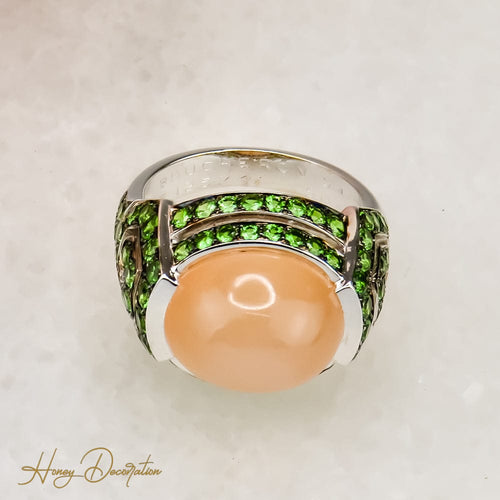 Bague 54 Boucheron - Bague en or blanc 18 carats quartz œil-de-chat et grenats démantoïdes 58 Facettes 2401