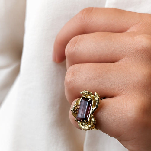 Bague 48 Bague animalière en or jaune 18 carats, tourmaline et calcédoines 58 Facettes 27300