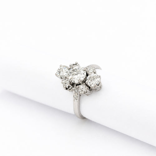 Bague 56 Bague vintage en or blanc 18 carats et diamants 58 Facettes 27560