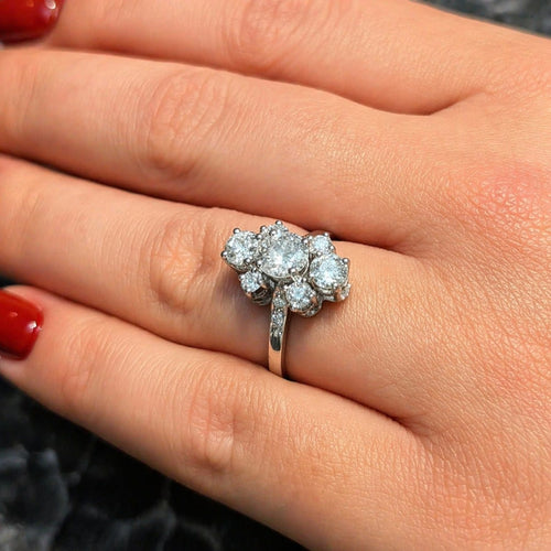 Bague 56 Bague vintage en or blanc 18 carats et diamants 58 Facettes 27560