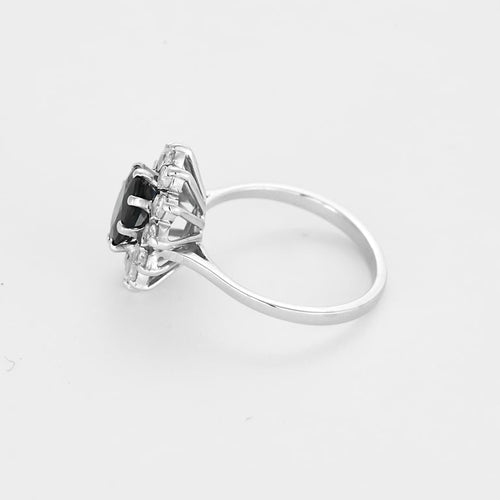 Bague 52.5 Bague marguerite en or blanc 18K, saphir 1,10 ct et diamants 58 Facettes DIE1840