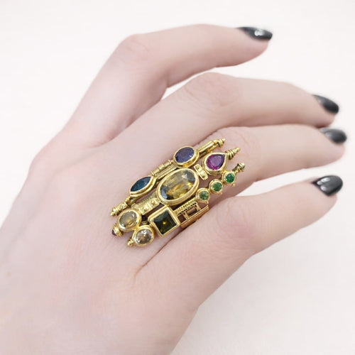 Bague 53 Bague architecturale en or jaune 18 carats et pierres fines polychromes 58 Facettes 34550
