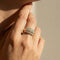 Bague 56 Bague cocktail en or jaune 750 pavée de trois rangées de diamants 58 Facettes 1828