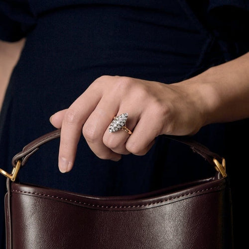 Bague 57 Bague marquise en or jaune et or blanc 18K sertie de diamants 58 Facettes MONTG0047