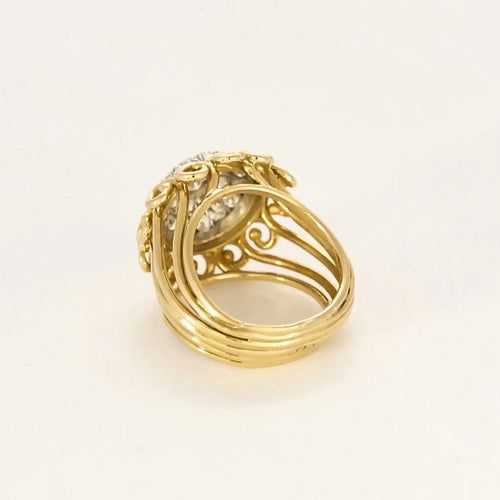 Bague 51 Bague dôme ajourée en or jaune et blanc 18K avec diamants 58 Facettes SEN2429X2