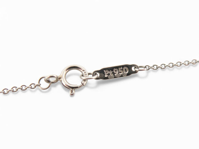 Collier Tiffany & Co Victoria - Collier fleur en platine et diamants 0,32 ct 58 Facettes 271712