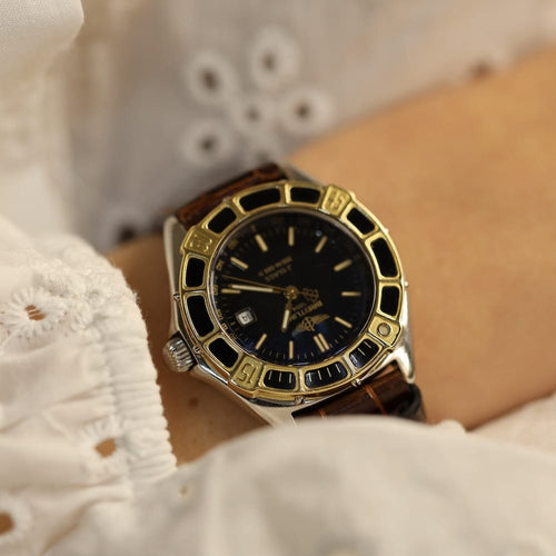 Montre Breitling J Class - Montre femme en or jaune 18 ct et acier, quartz 58 Facettes FB10218