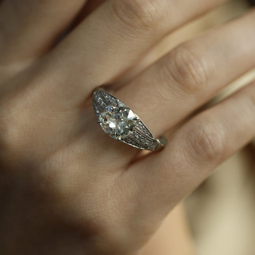 Bague 59 Solitaire style Art Déco - Bague en platine et diamant coussin 2,73 ct 58 Facettes FB10852