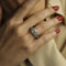 Bague 59 Solitaire style Art Déco - Bague en platine et diamant coussin 2,73 ct 58 Facettes FB10852