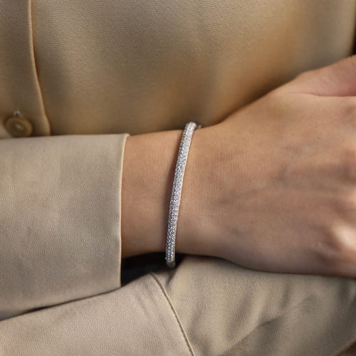 Bracelet Bracelet Jonc Ouvrant – Or Gris 18k – 2.0 ct Diamants – 16.40 g – 2013 58 Facettes FB10922