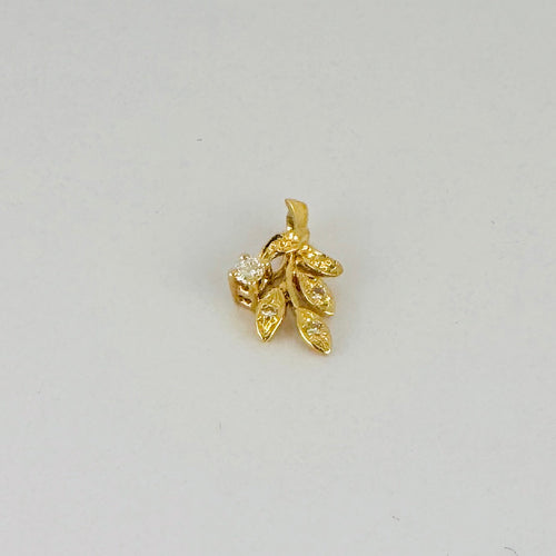 Pendentif Pendentif vintage en or jaune 18 carats, saphirs blancs et diamant 58 Facettes 2508019