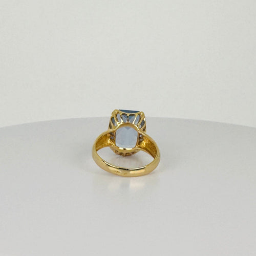 Bague 56 Bague vintage en or jaune 18 carats avec topaze bleue 58 Facettes 2501010