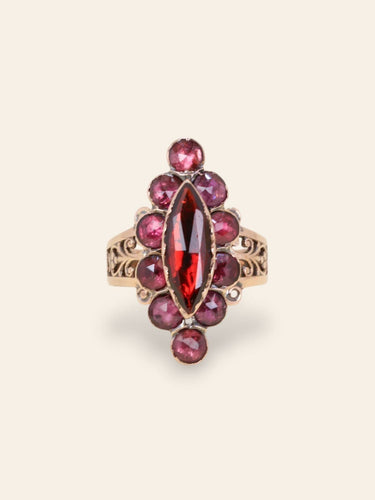 Bague 54 Bague marquise ancienne en or rose 18 carats et grenats 58 Facettes 1CA000/2