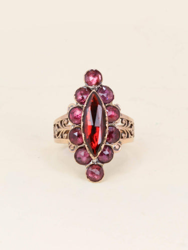 Bague 54 Bague marquise ancienne en or rose 18 carats et grenats 58 Facettes 1CA000/2