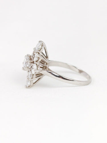 Bague 52 Bague marquise en or blanc 18k et diamants 2,3 ct 58 Facettes 1055