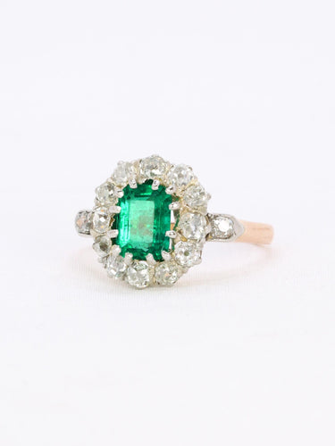 Bague 53 Bague marguerite ancienne en or rose et blanc 18 carats, émeraude et diamants 58 Facettes 1108.11