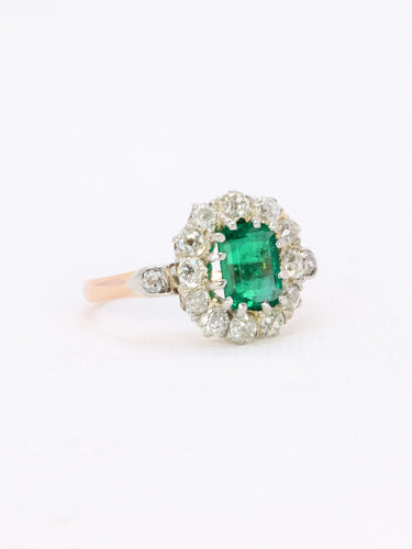 Bague 53 Bague marguerite ancienne en or rose et blanc 18 carats, émeraude et diamants 58 Facettes 1108.11