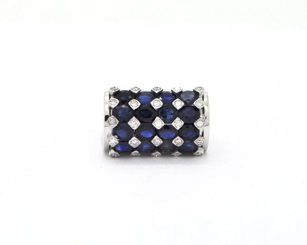 Bague Bague en or blanc 18 kt avec saphir 3 ct et diamants 58 Facettes 4105