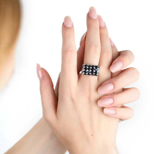 Bague Bague en or blanc 18 kt avec saphir 3 ct et diamants 58 Facettes 4105
