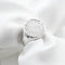 Bague 57 Bague chevalière pavée de diamants en or blanc 18 kt 58 Facettes 7242