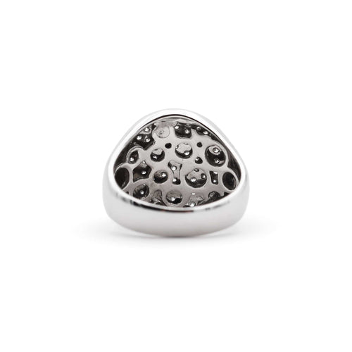 Bague 57 Bague chevalière pavée de diamants en or blanc 18 kt 58 Facettes 7242