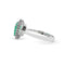 Bague 53 Bague en or blanc 18 ct avec émeraude de Colombie 0,94 ct et diamants 58 Facettes 7816