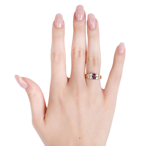 Bague Bague en or jaune 18 carats avec rubis 0,60 ct et diamants 0,50 ct 58 Facettes 9670