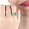 Bague 53 Bague en or blanc 18 carats avec émeraude 2,07 ct et diamants 58 Facettes 12054