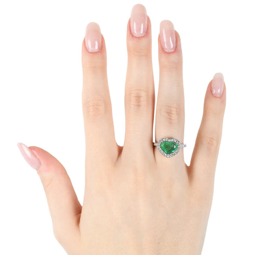 Bague 53 Bague en or blanc 18 carats avec émeraude 2,07 ct et diamants 58 Facettes 12054