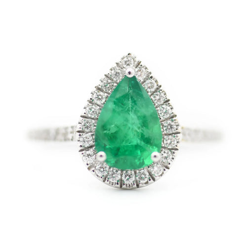 Bague 53 Bague en or blanc 18 kt avec émeraude 1,04 ct et diamants 58 Facettes 13423
