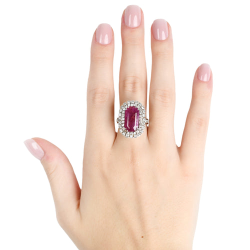 Bague 55 Bague en or blanc avec rubis birman et diamants 58 Facettes 13417