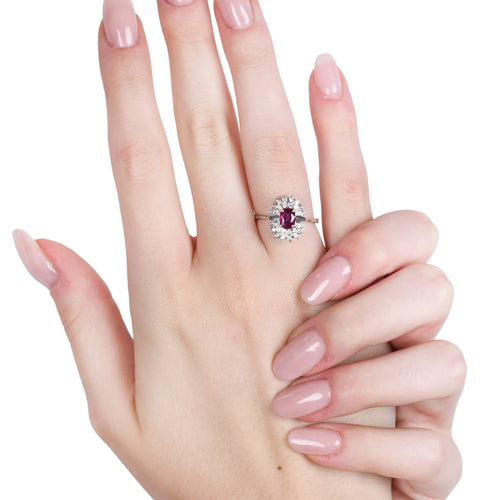 Bague 54 Bague en or blanc 18 carats avec rubis 0,70 ct et diamants 58 Facettes 14196