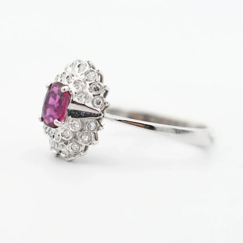 Bague 54 Bague en or blanc 18 carats avec rubis 0,70 ct et diamants 58 Facettes 14196