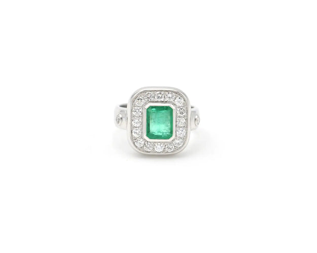 Bague 55 Bague en or blanc 18 carats avec émeraude 1,50 ct et diamants 58 Facettes 14187