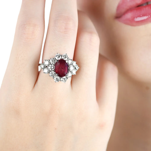 Bague 57 Bague en or blanc 18 ct avec rubis de Madagascar et diamants 58 Facettes 14339