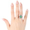Bague 56 Bague en or blanc, émeraude de Colombie 1,81 ct et diamants 58 Facettes 14539